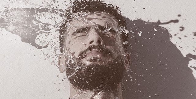 learn exactly how to wash your beard with this complete guide
