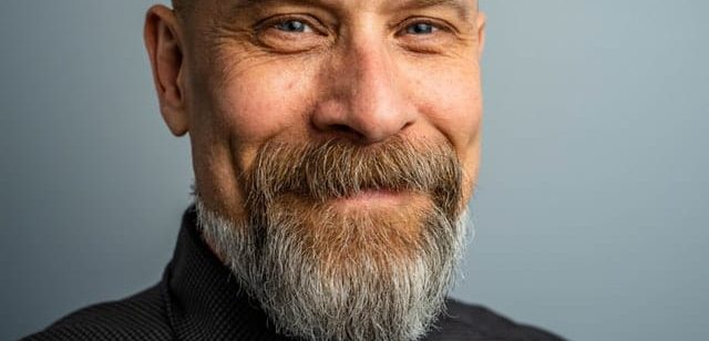 how to dye your goatee like a professional and without staining your skin