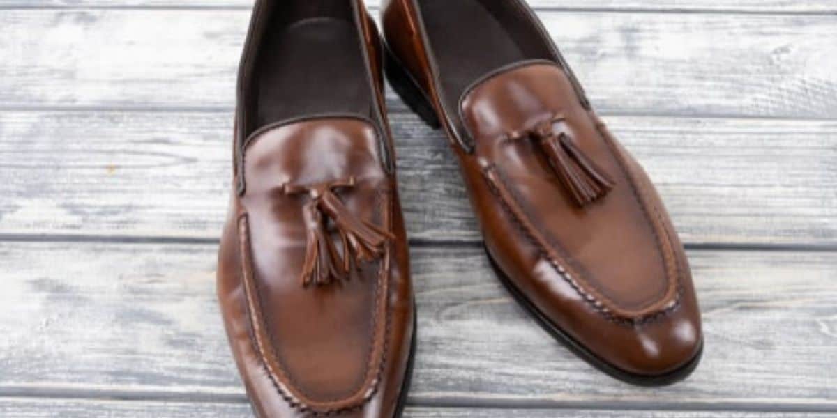 Loafers Vs Oxfords Differences And When To Wear Them Feature Image