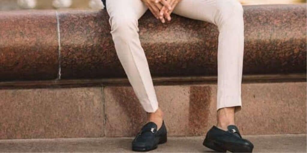 tuxedo with loafers no socks