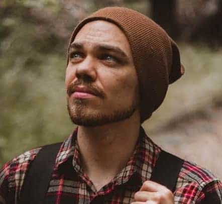 disconnected goatee with a chinstrap