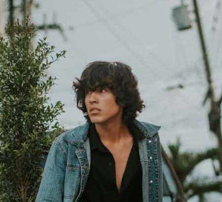 long curls with fringe