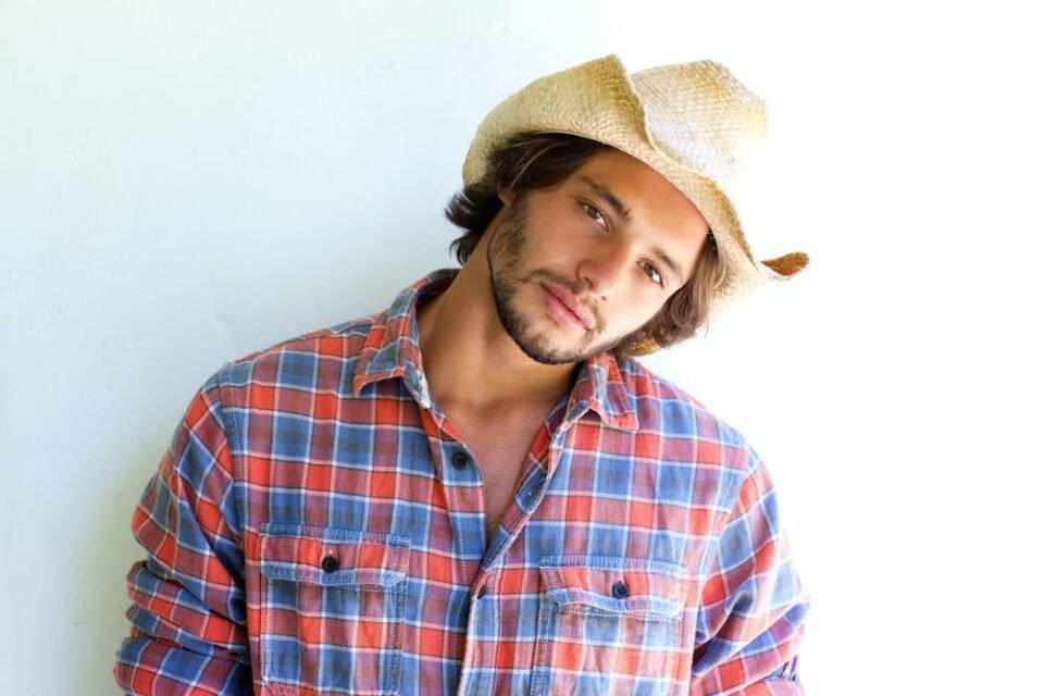 Can You Wear A Cowboy Hat With Shorts