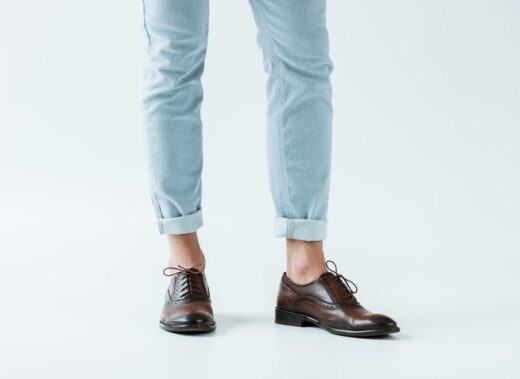 How To Wear Brown Shoes With Jeans (7 Tips) • Ready Sleek