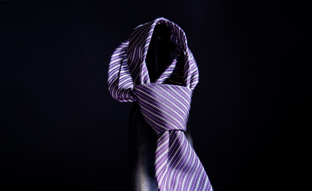 windsor tie knot