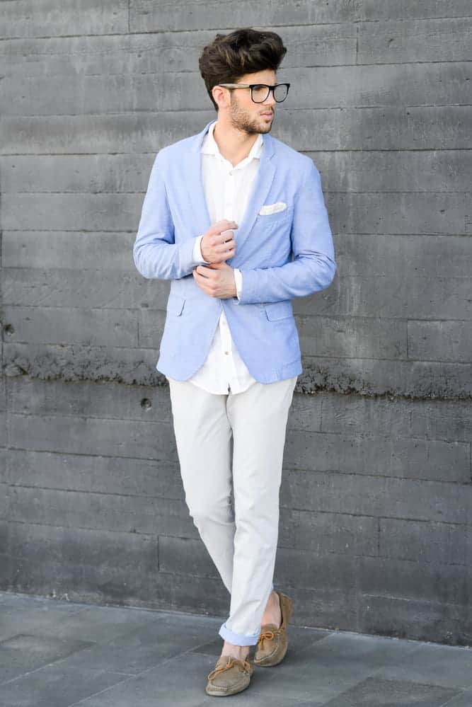 Is it good to wear a deep blue blazer with contrasted grey pants for an  interview? - Quora