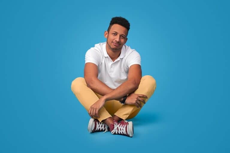 Should You Wear An Undershirt With A Polo? (Solved) • Ready Sleek