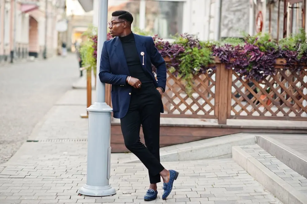 blue blazer with black jeans