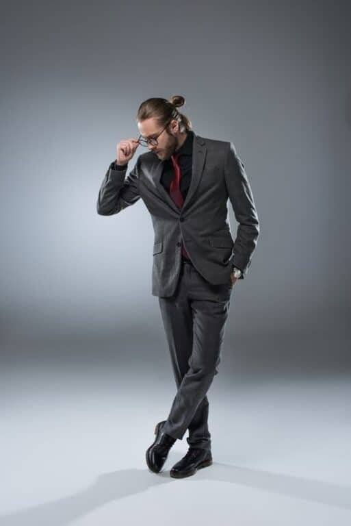 7 Tie Colors To Wear With A Grey Suit And Black Shirt • Ready Sleek
